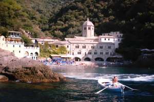 Xtrallusion offers independent self-guided Walking, Adventure, Activity, Skiing and Paragliding Holiday itineraries on the Italian Rivieras, in the Italian Lakes, in the Italian Alps and in some of the most beautiful corners of Italy.